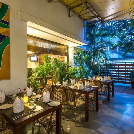 Hotel Park Central Koregaon Park Poona Buitenkant foto