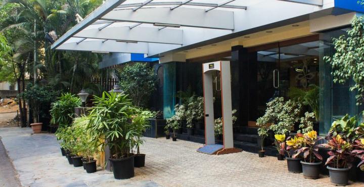 Hotel Park Central Koregaon Park Poona Buitenkant foto