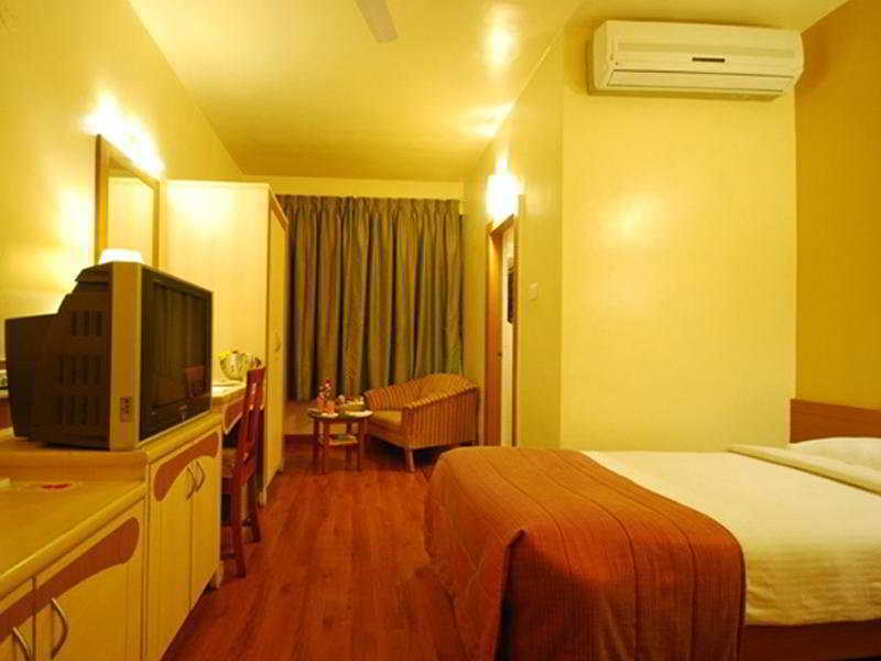 Hotel Park Central Koregaon Park Poona Kamer foto
