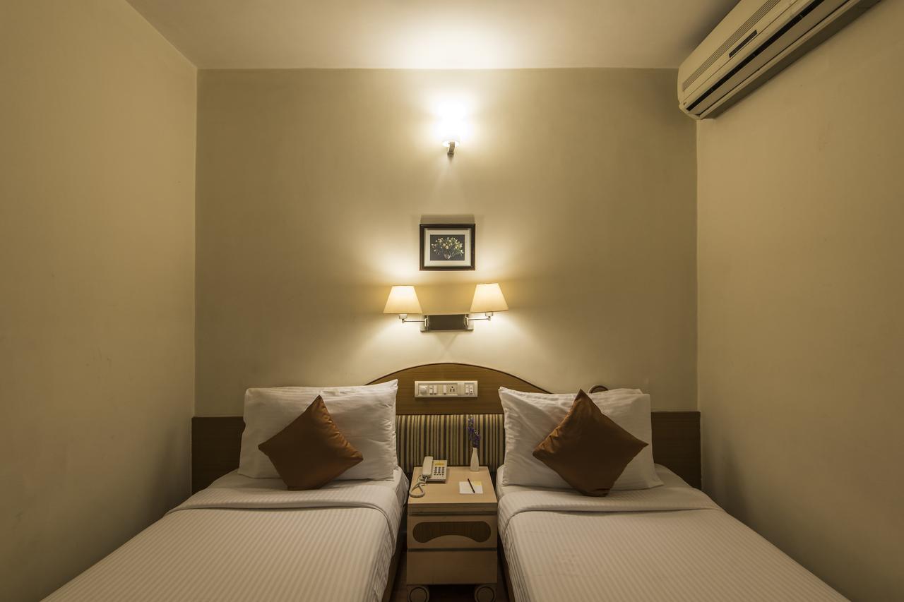 Hotel Park Central Koregaon Park Poona Buitenkant foto